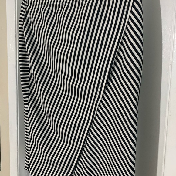 Striped pencil skirt - Picture 3 of 3